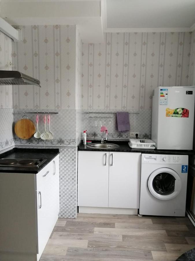 Happy House Apartment คารากันดี ภายนอก รูปภาพ